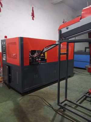 本誠機(jī)械全自動(dòng)吹瓶機(jī)PET礦泉水瓶飲料瓶藥瓶塑料瓶吹瓶機(jī)生產(chǎn)商圖片_高清圖_細(xì)節(jié)圖-臺(tái)州市本誠機(jī)械設(shè)備 -