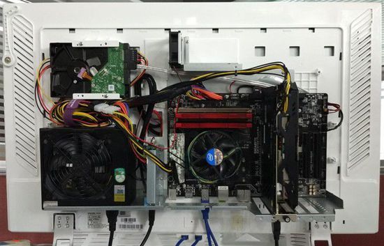 長城天刃32寸2K一體機 重新定義高能游戲新體驗